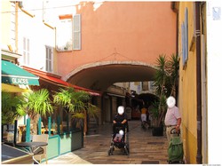 mini_ballade-dans-la-ville-de-hyeres-et-ses-environs-526ef041380fb.jpg