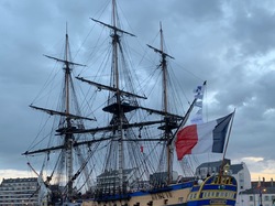 mini_l-hermione-a-cherbourg-5cd2887422f79.jpg