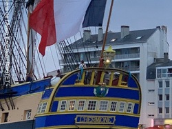 mini_l-hermione-a-cherbourg-5cd2887aa2f07.jpg