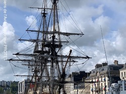 mini_l-hermione-a-cherbourg-5cd288b76ec4e.jpg