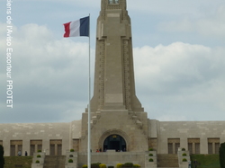 mini_l-ossuaire-de-douaumont-5b93e39a7ba61.jpg