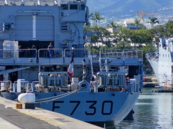 mini_la-base-navale-du-port-de-la-pointe-des-galets-553a7e71540e0.jpg
