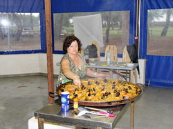 mini_la-paella-geante-de-madame-meli-525a60817f4e1.jpg