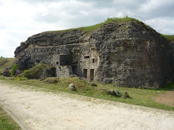 mini_le-fort-de-douaumont-5b93e09f09493.jpg