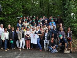 mini_les-photos-de-groupe-de-la-rencontre-perigord-noir-2015-562b75bd0a7a9.jpg