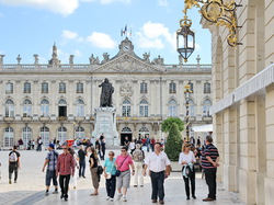 mini_place-stanislas-a-nancy-542ade1cdfa13.jpg