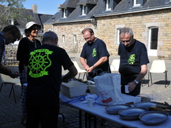 mini_repas-a-la-villeuneuve-elle-580bed2c3a9b3.jpg