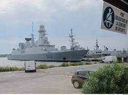 mini_visite-de-la-fregate-asm-dupleix-526106ca99b2b.jpg