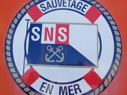mini_viste-a-la-station-snsm-d-hyeres-5b2c61033b0bd.jpg