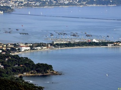 mini_vues-a-180-de-la-rade-de-toulon-et-des-alentours-527828e5bcb3d.jpg