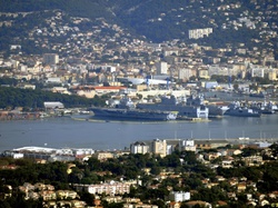 mini_vues-a-180-de-la-rade-de-toulon-et-des-alentours-527828e5ee847.jpg