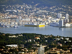 mini_vues-a-180-de-la-rade-de-toulon-et-des-alentours-527828e6aa12d.jpg